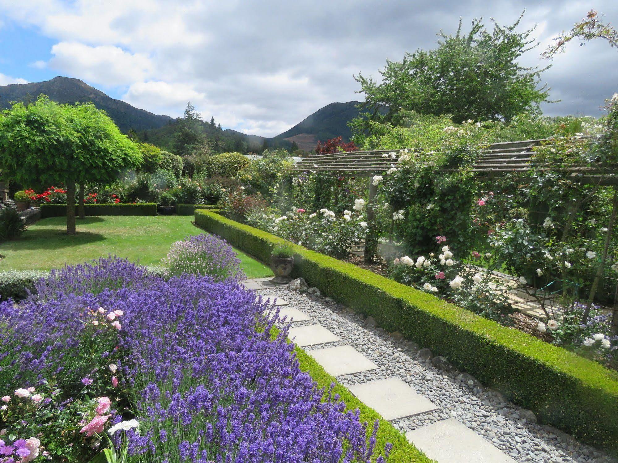 Marchmont Gardens Bed & Breakfast Hanmer Springs Exterior photo